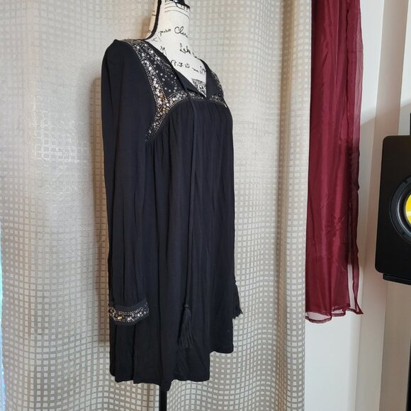 French Collection Black Sequins Tunic Top - Size XS - Picture 2 of 11